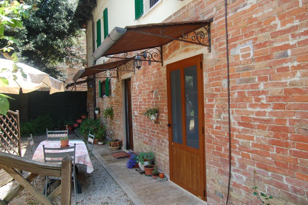 La Spiga D'Oro Guest House Pozzo  Exterior photo